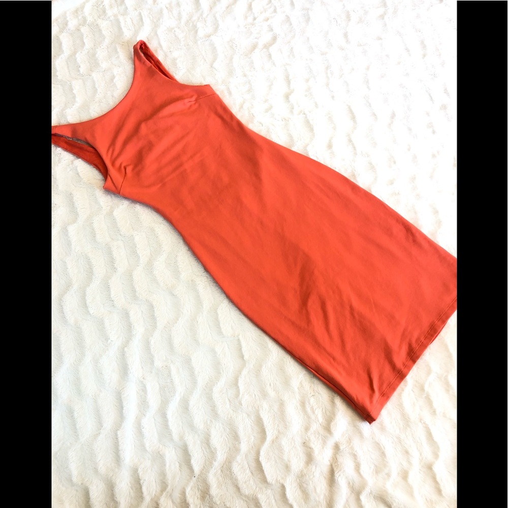 🌺SEXY BEBE OPEN BACK MIDI DRESS🌺